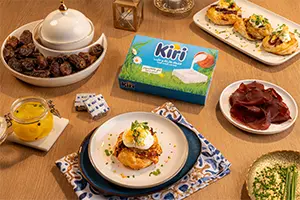 لفائف البسطرمة والتمر مع كيري