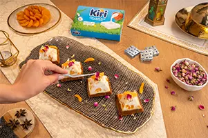 Kiri Cheesecake Pyramids